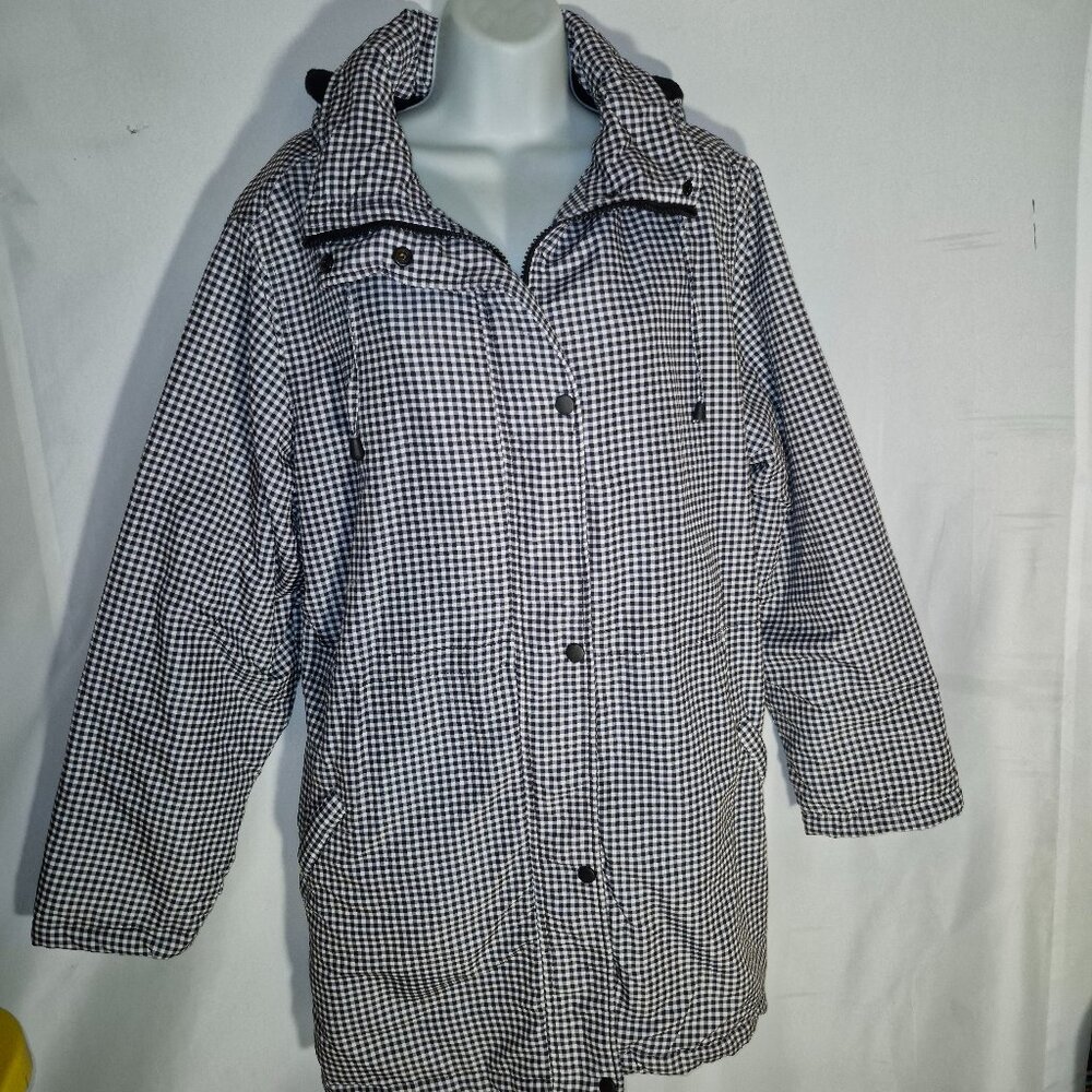 EASY ESSENTIALS hooded insulated winter jacket in size XL